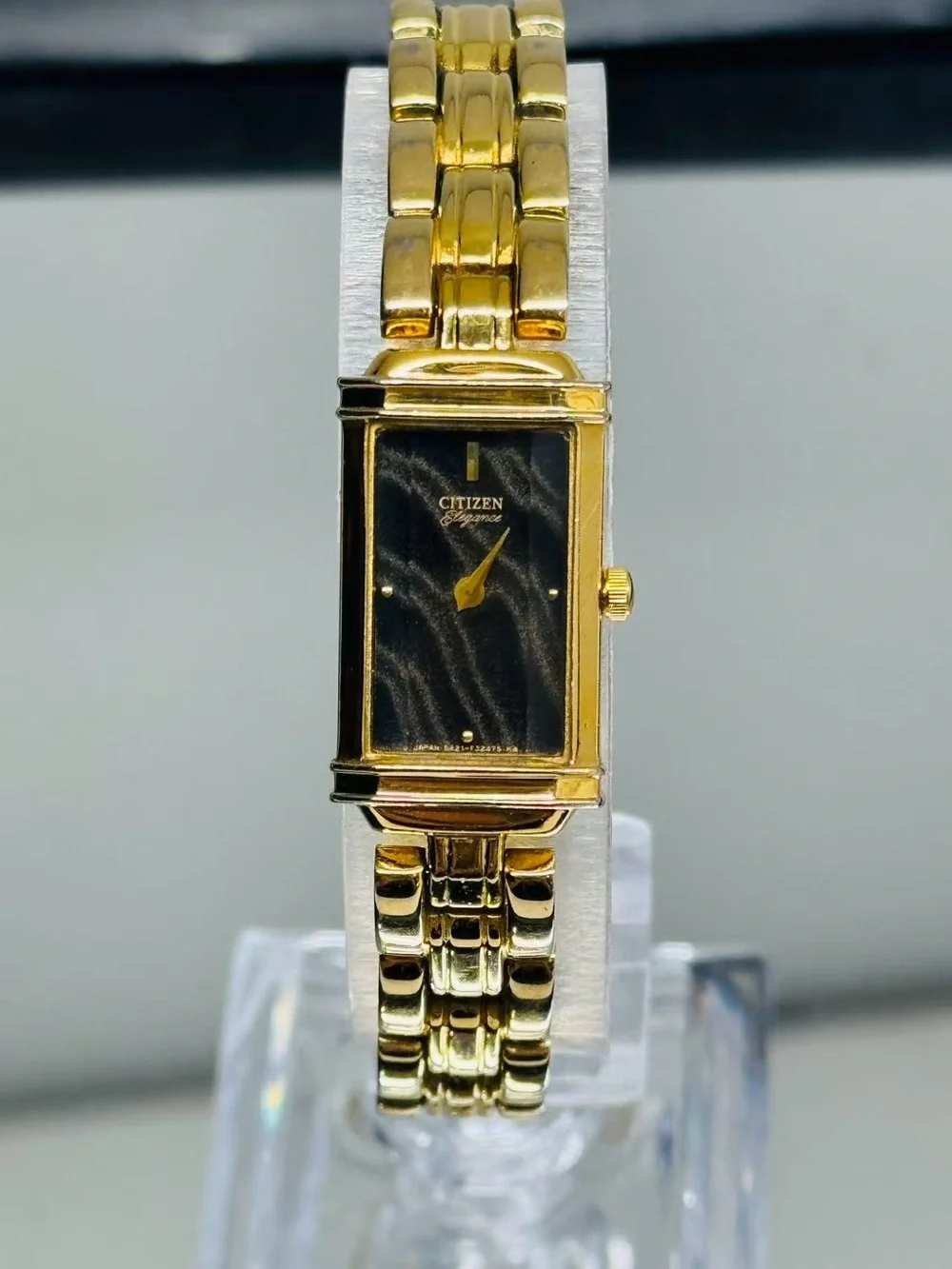 Vintage Citizen Elegance Ladies Quartz Gold Tone 14mm Watch New Battery Runs